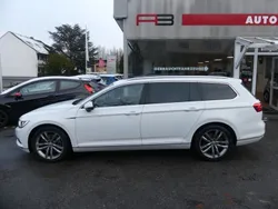Weiß Gebraucht 2016 VW Passat Highline Kombi | 22.490 € (Fairer Preis)
