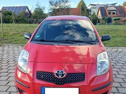 Rot Gebraucht 2006 Toyota Yaris Limousine | 2.100 € (Guter Preis)