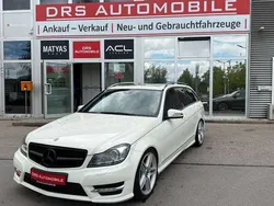 Weiß Gebraucht 2011 Mercedes C300 AMG line Kombi | 12.990 € (Fairer Preis)