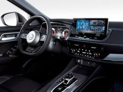 Sunset red Gebraucht 2024 Nissan Qashqai Tekna SUV | 29.733 € (Guter Preis)