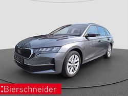 Grau Gebraucht 2024 Skoda Octavia Selection Kombi | 30.990 € (Guter Preis)