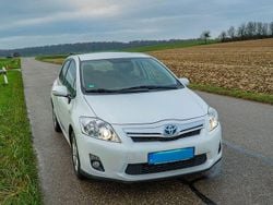 Weiß Gebraucht 2010 Toyota Auris Life Limousine | 8.200 € (Teuer)