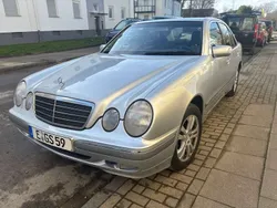 Silber Gebraucht 1999 Mercedes 200 Limousine | 4.850 €