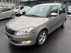 Beige Gebraucht 2010 Skoda Roomster Comfort Van / Kleinbus | 2.999 € (Fairer Preis)