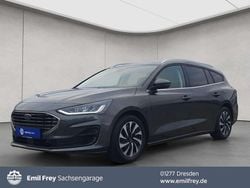 Grau Gebraucht 2025 Ford Focus Titanium Kombi | 23.440 € (Guter Preis)