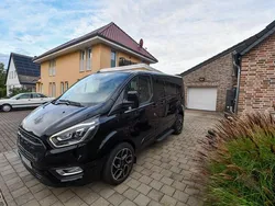 Schwarz Gebraucht 2020 Ford Tourneo Custom Titanium X Van / Kleinbus | 38.500 € (Guter Preis)