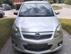 Silber Gebraucht 2006 Opel Zafira Edition Van / Kleinbus | 3.980 € (Superpreis)