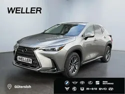 Silber Gebraucht 2025 Lexus NX450h+ E-FOUR Executive Line SUV | 54.480 €
