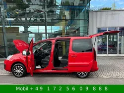 Rot Gebraucht 2017 Citroën Berlingo Shine Van / Kleinbus | 12.750 € (Etwas zu teuer)