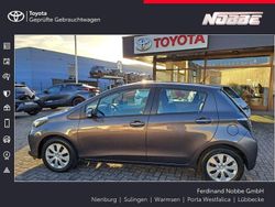 Marlingrau metallic Gebraucht 2013 Toyota Yaris Hybrid Life Kleinwagen | 10.490 € (Etwas zu teuer)