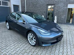 Grau Gebraucht 2019 Tesla Model 3 Long Range RWD Limousine | 20.800 € (Fairer Preis)