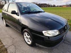 Schwarz Gebraucht 2001 Seat Ibiza Kleinwagen | 1.450 € (Fairer Preis)