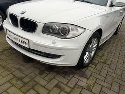 Weiß Gebraucht 2012 BMW 118 Sport Line Kleinwagen | 5.500 € (Guter Preis)