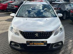 Weiß Gebraucht 2017 Peugeot 2008 Active SUV | 8.999 € (Fairer Preis)