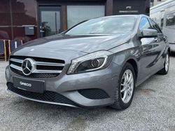 Grau Gebraucht 2015 Mercedes A200 Urban Limousine | 14.990 € (Guter Preis)