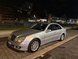 Silber Gebraucht 2006 Mercedes 220 Limousine | 4.200 €