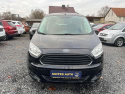 Schwarz Gebraucht 2015 Ford Tourneo Courier Trend Van / Kleinbus | 8.999 € (Guter Preis)