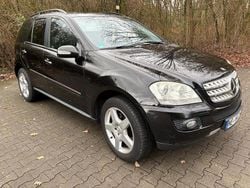 Schwarz Gebraucht 2008 Mercedes ML420 SUV | 6.990 € (Superpreis)