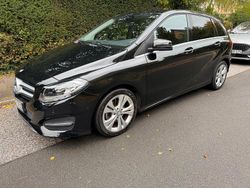 Schwarz Gebraucht 2016 Mercedes B180 Urban Van / Kleinbus | 14.490 € (Superpreis)