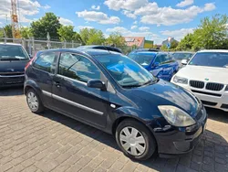 Blau Gebraucht 2006 Ford Fiesta Kleinwagen | 700 € (Guter Preis)