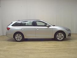 Silber Gebraucht 2022 Skoda Octavia Ambition Kombi | 14.780 € (Superpreis)