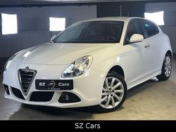 Weiß Gebraucht 2011 Alfa Romeo Giulietta Turismo Limousine | 6.900 € (Fairer Preis)