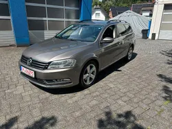 Braun Gebraucht 2011 VW Passat Kombi | 3.999 € (Superpreis)