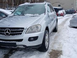 Silber Gebraucht 2006 Mercedes ML320 SUV | 7.450 € (Fairer Preis)