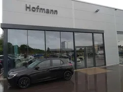 Schwarz Gebraucht 2024 Opel Corsa Basis Limousine | 13.950 € (Guter Preis)