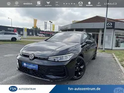 Grenadillschwarz metallic Gebraucht 2024 VW Passat R-line Kombi | 48.770 € (Fairer Preis)