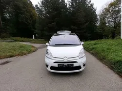 Weiß Gebraucht 2011 Citroën C4 Kombi | 8.650 €