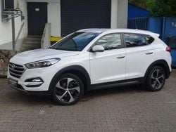 Weiß Gebraucht 2016 Hyundai Tucson Premium SUV | 16.499 € (Fairer Preis)
