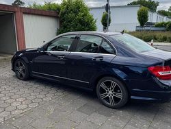 Blau Gebraucht 2014 Mercedes C200 AMG Limousine | 11.900 €