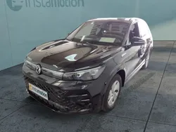 Schwarz Gebraucht 2024 VW Tiguan R-line SUV | 48.240 € (Guter Preis)