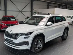 Weiß Gebraucht 2023 Skoda Kodiaq LAURIN & KLEMENT SUV | 38.900 € (Etwas zu teuer)