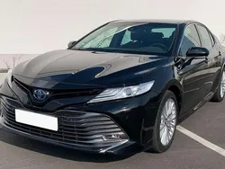 Schwarz Gebraucht 2019 Toyota Camry Hybrid Limousine | 28.999 €