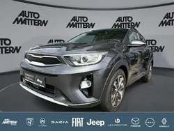 Grau Gebraucht 2018 Kia Stonic Spirit SUV | 16.790 € (Fairer Preis)