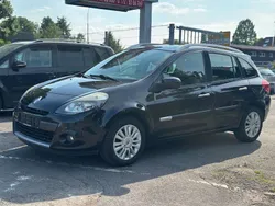 Schwarz Gebraucht 2011 Renault Clio II Dynamique Limousine | 2.900 € (Fairer Preis)