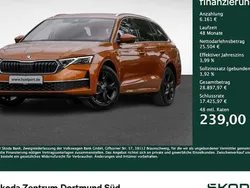 Orange Gebraucht 2024 Skoda Octavia Selection Kombi | 31.665 € (Guter Preis)