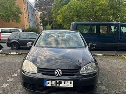 Schwarz Gebraucht 2004 VW Golf IV Trendline Kombi | 1.500 € (Guter Preis)