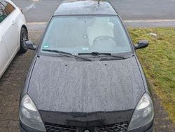 Schwarz Gebraucht 2003 Renault Clio II Expression Limousine | 1.000 € (Guter Preis)