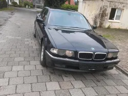 Blau Gebraucht 1998 BMW 735 Limousine | 3.200 € (Fairer Preis)