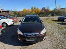 Braun Gebraucht 2011 Opel Astra Design Edition Kombi | 1.990 € (Superpreis)