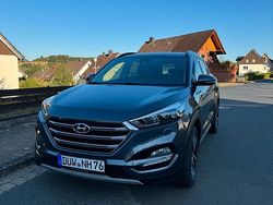 Grau Gebraucht 2018 Hyundai Tucson Premium SUV | 15.500 € (Guter Preis)
