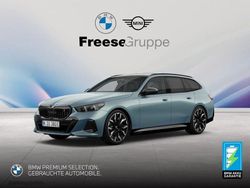 Grün Gebraucht 2025 BMW i5 M Sport Kombi | 64.900 €