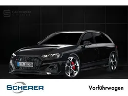 Mythosschwarz metallic (metallic) Gebraucht 2025 Audi RS4 Ambiente Kombi | 107.390 €