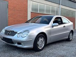 Silber Gebraucht 2001 Mercedes C180 Coupé | 3.995 € (Teuer)
