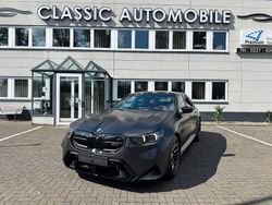 Grau Gebraucht 2025 BMW M5 Performance Limousine | 139.950 € (Guter Preis)