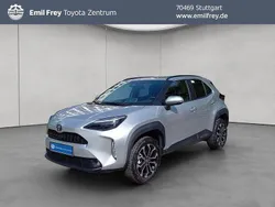 Shimmering silber metallic Neu 2025 Toyota Yaris Cross SUV | 29.990 € (Fairer Preis)