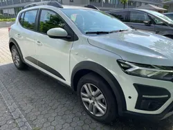 Weiß Gebraucht 2022 Dacia Sandero Comfort Kleinwagen | 15.800 € (Guter Preis)